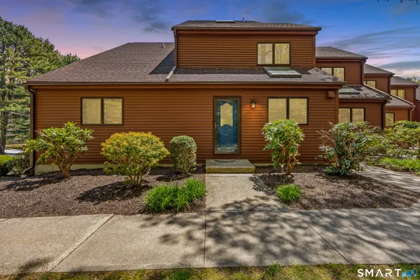 $440,000 | 97 West Main Street, Unit 5, East Lyme, CT 06357