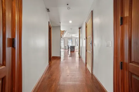 $1,094,500 | 96 South Street, Unit 3, Boston, MA 02111