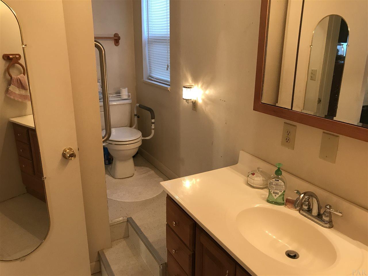 7358 Frank Reeder Road Pensacola, FL 32526 - Photo 20 of 25 Gallery Image 20
