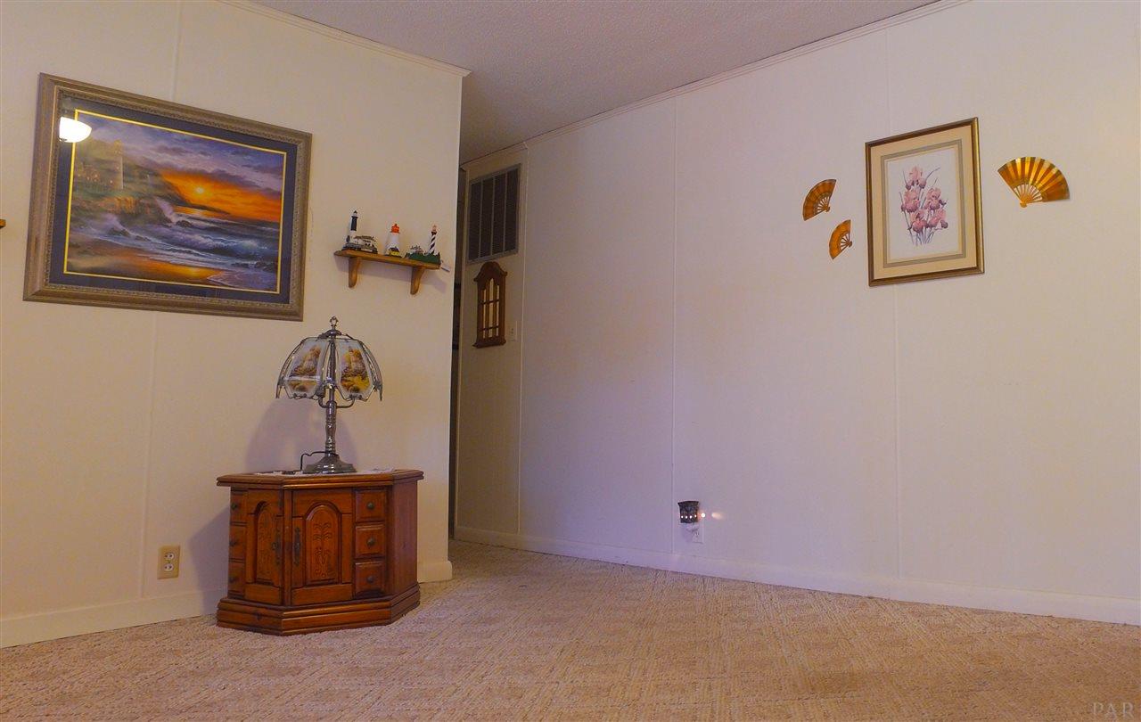 7358 Frank Reeder Road Pensacola, FL 32526 - Photo 3 of 25 Gallery Image 3