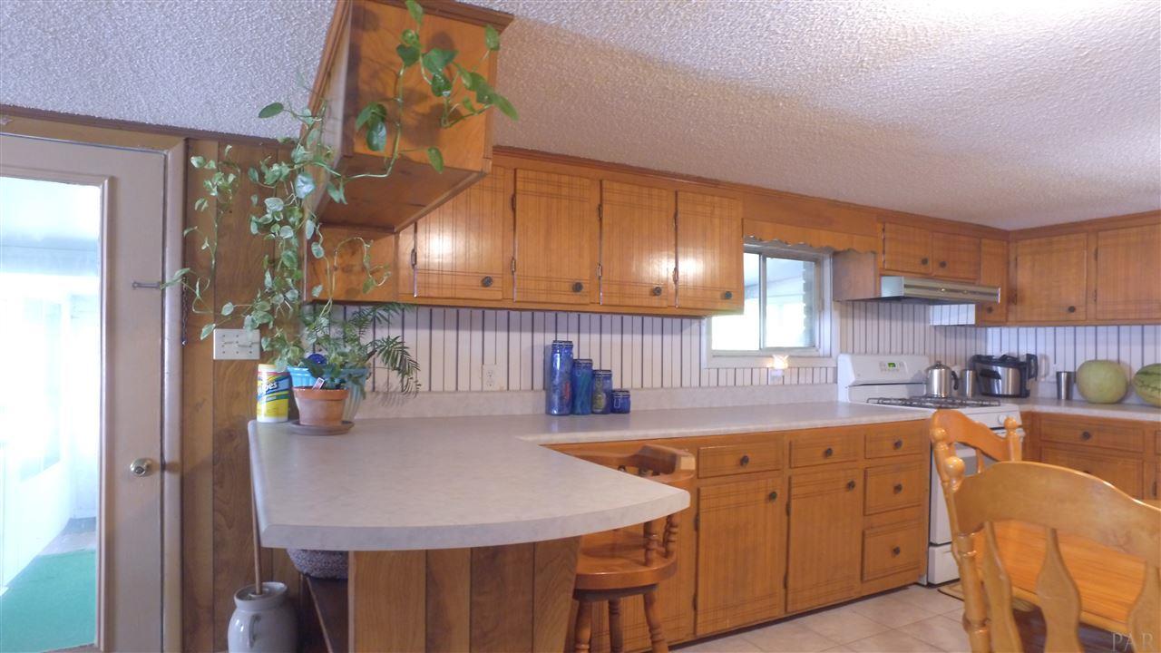 7358 Frank Reeder Road Pensacola, FL 32526 - Photo 8 of 25 Gallery Image 8