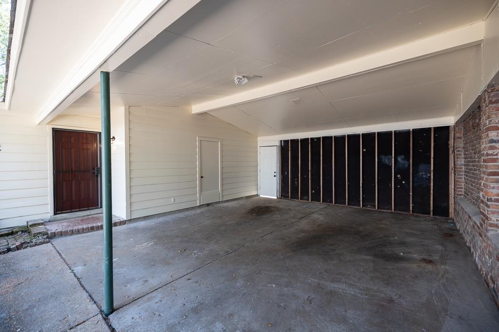 4512 Applegate Road Memphis, TN 38109 - Photo 3 of 31 a view of an empty room
