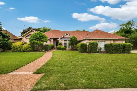 $750,000 | 2621 Bierstadt Drive, Highland Village, TX 75077