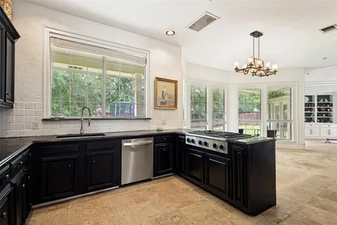 $750,000 | 2621 Bierstadt Drive, Highland Village, TX 75077