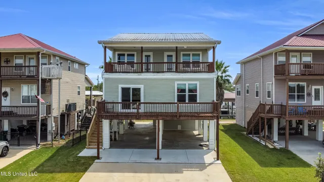 $635,000 | 4161 Ireland Street, Bay St. Louis, MS 39520