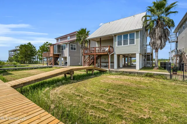 $635,000 | 4161 Ireland Street, Bay St. Louis, MS 39520