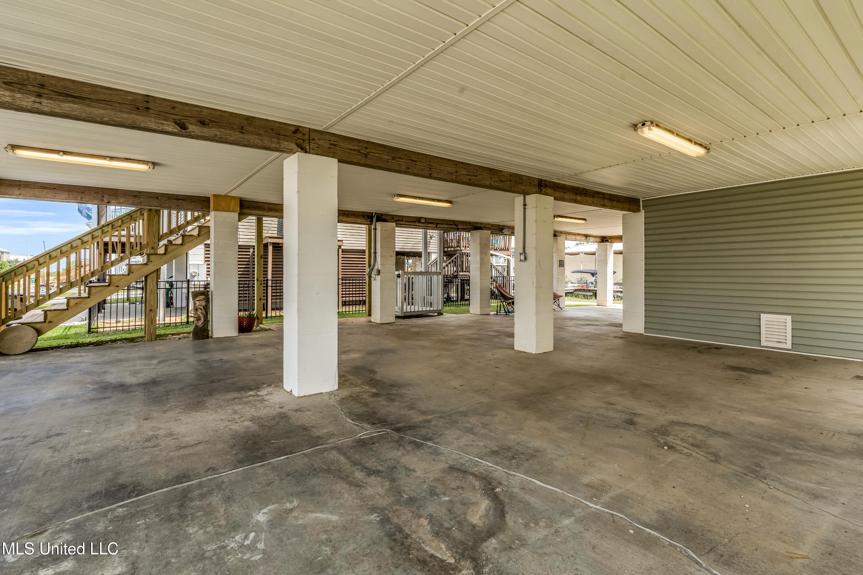 4161 Ireland Street Bay St. Louis, MS 39520 - Photo 22 of 25 DSC00582