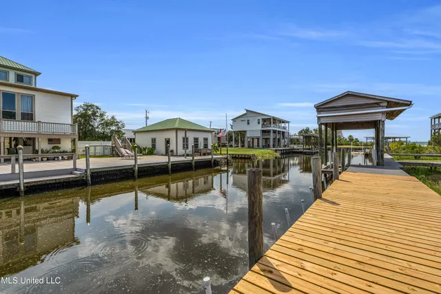 $635,000 | 4161 Ireland Street, Bay St. Louis, MS 39520