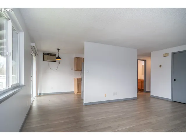 $119,990 | 885 Northeast Sunset Street, Unit 22, Roseburg, OR 97470