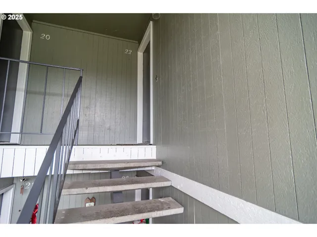 $119,990 | 885 Northeast Sunset Street, Unit 22, Roseburg, OR 97470