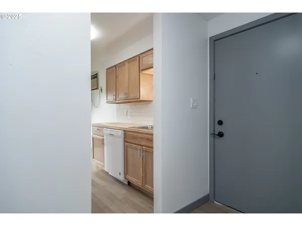 $117,990 | 885 Northeast Sunset Street, Unit 22, Roseburg, OR 97470