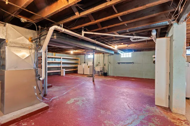 $724,900 | W2227 Redwood Drive, Pulaski, WI 54162