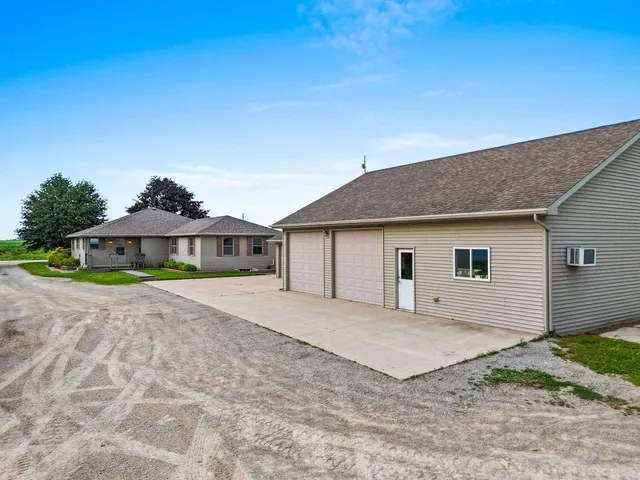 $724,900 | W2227 Redwood Drive, Pulaski, WI 54162