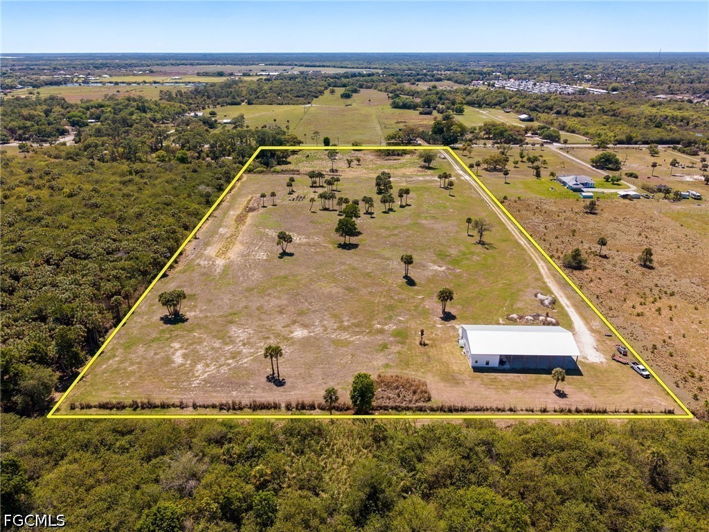 18020 Caloosa Ridge Road Alva, FL 33920 - Photo 10 of 31