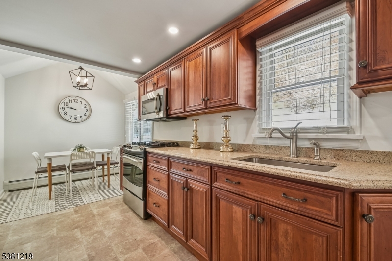 6 Cold Hill Road Morristown, NJ 07960 - Photo 8 of 24