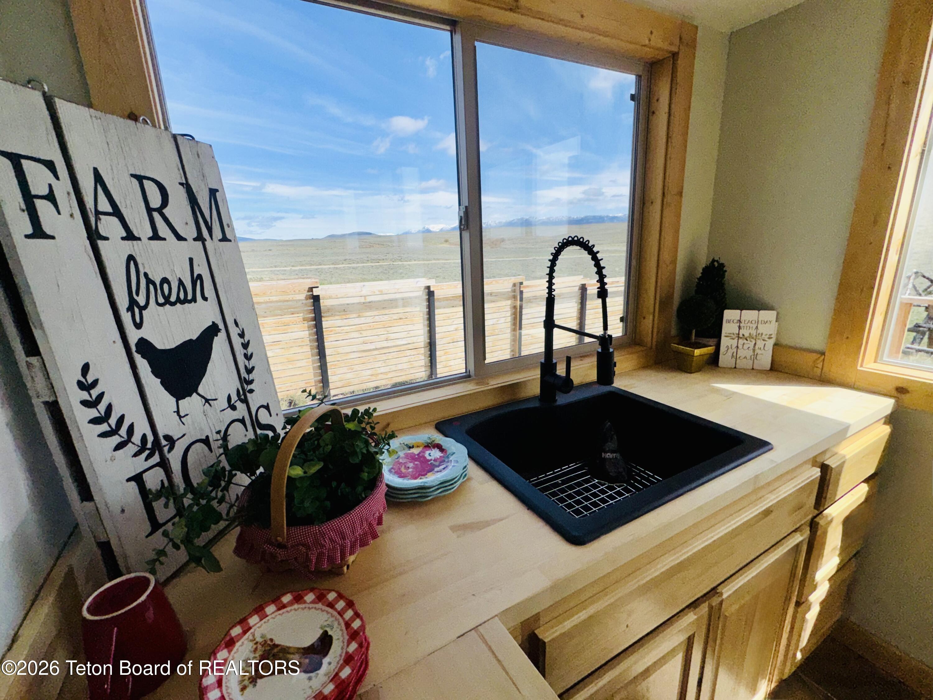122 Chief Joseph Road Pinedale, WY 82941 - Photo 10 of 32 Views! Views! Views!