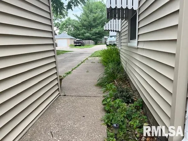 $125,000 | 4532 23rd Avenue, Rock Island, IL 61201