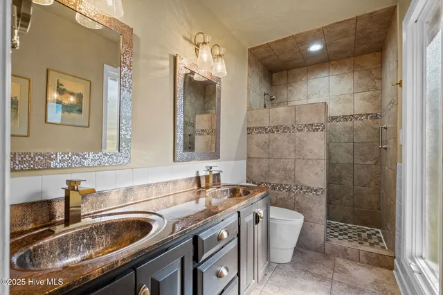 $395,000 | 15740 Fox Lane, Wagram, NC 28396