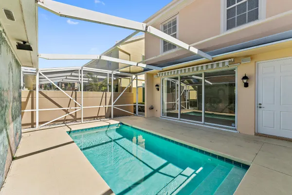 a house view with a outdoor space