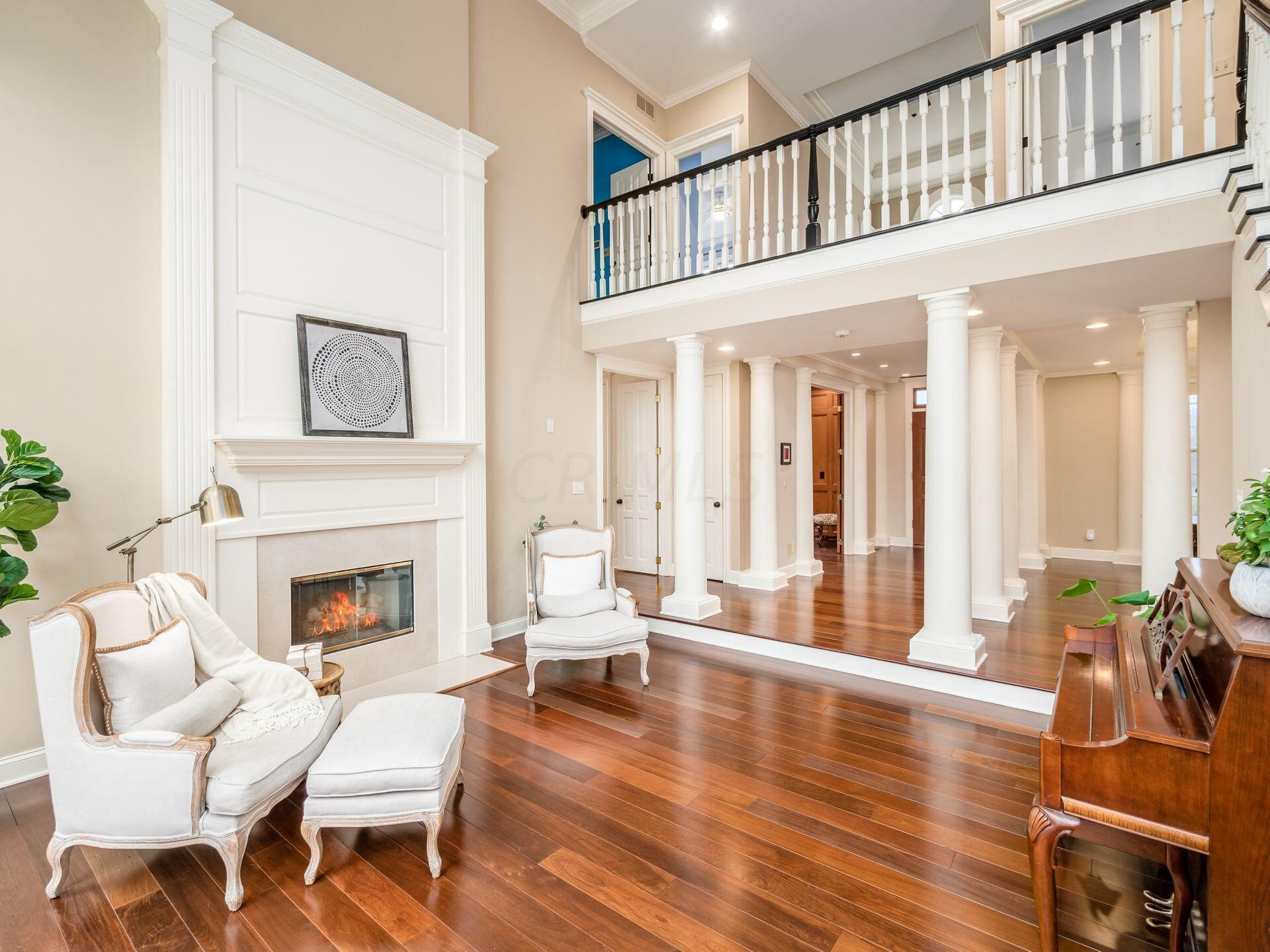2576 Colts Neck Road Blacklick, OH 43004 - Photo 11 of 71 Extensive custom woodwork throughout