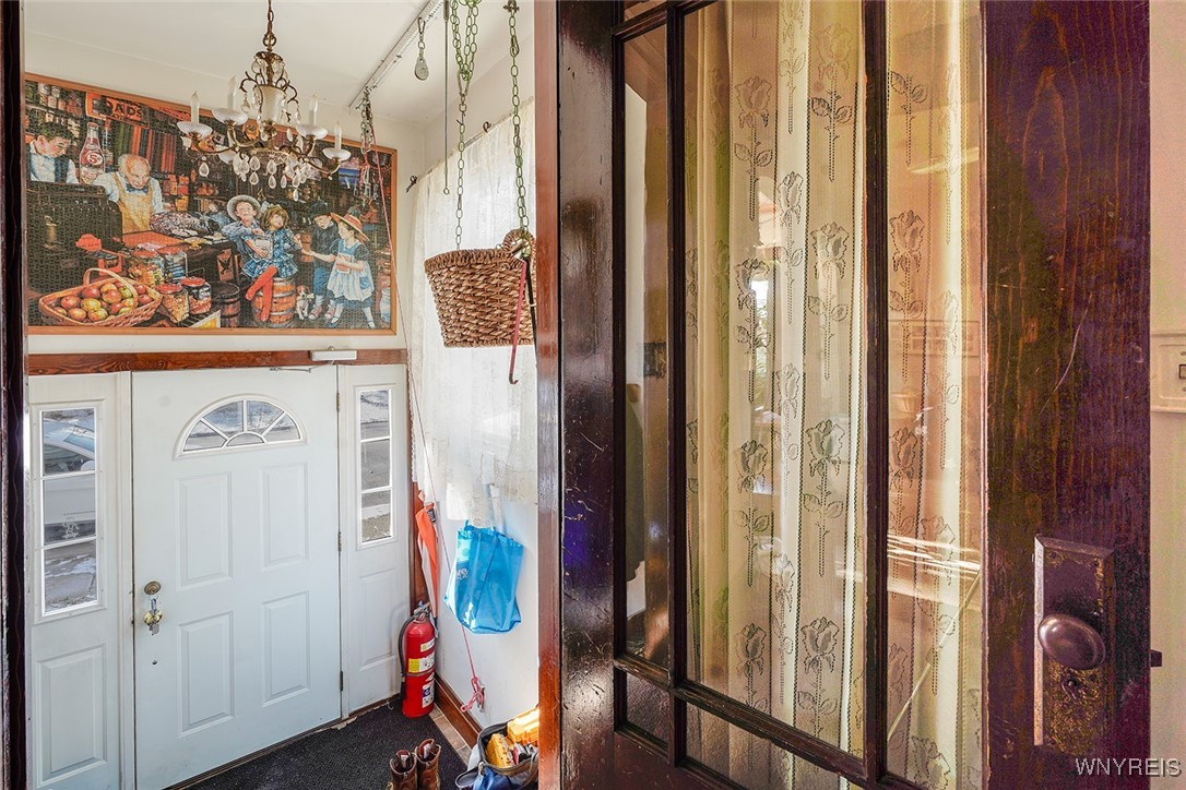 30 Parkview Lackawanna, NY 14218 - Photo 2 of 31 FRONT FOYER