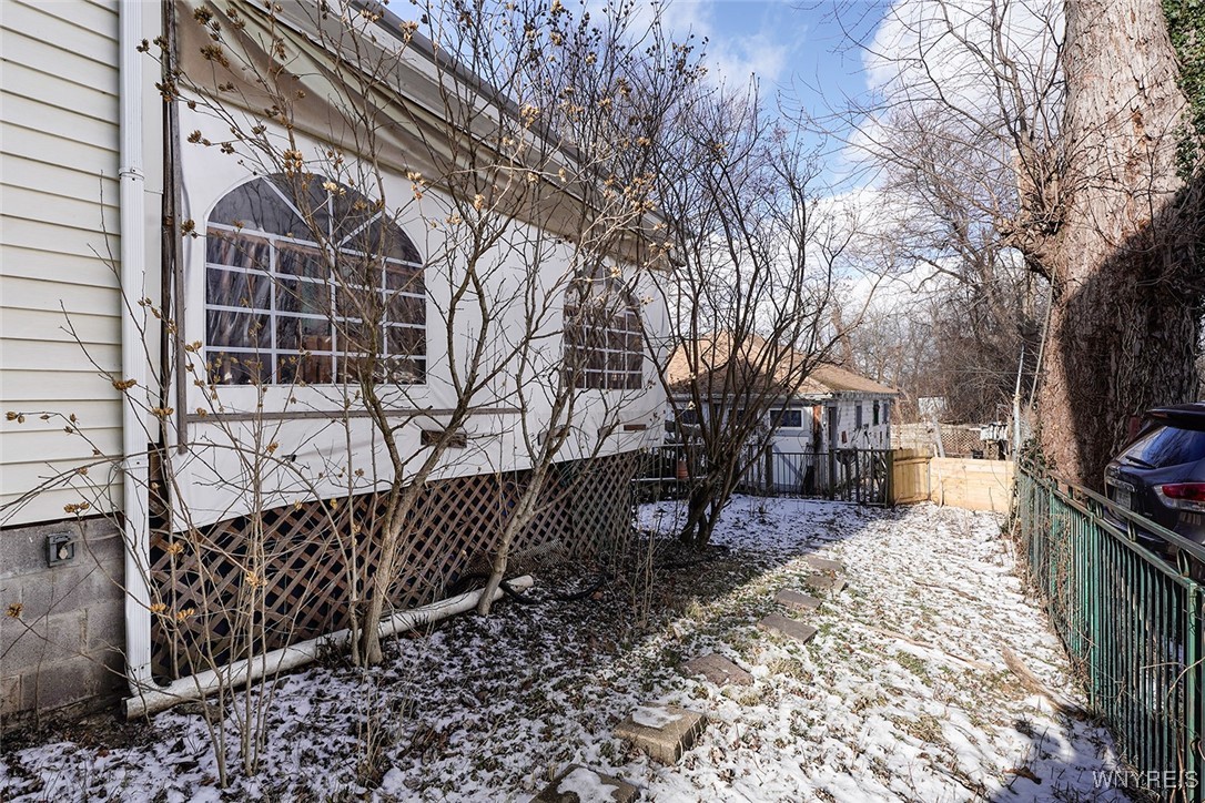 30 Parkview Lackawanna, NY 14218 - Photo 24 of 31 RIGHT SIDE DRIVEWAY VIEW