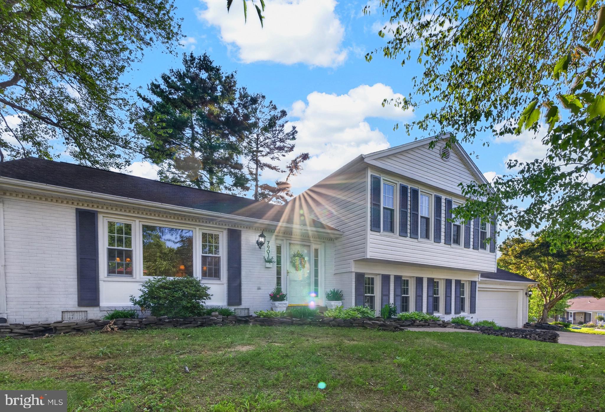 7901 Laural Valley Way Springfield, VA 22153 - Photo 2 of 53 Gallery Image 2