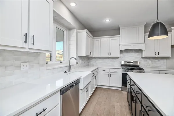 $754,950 | 23822 Clearcreek Parkway, Shawnee, KS 66226