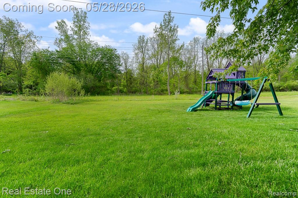 1323 Bembridge Drive Rochester Hills, MI 48307 - Photo 33 of 33