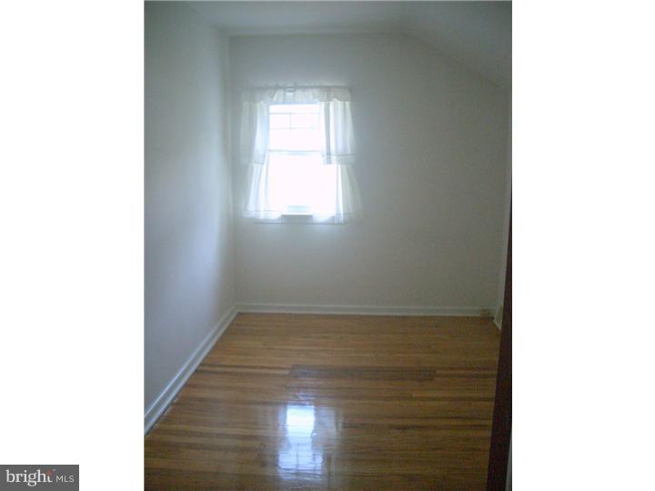 121 Garth Road Oreland, PA 19075 - Photo 13 of 21 Bedroom 3