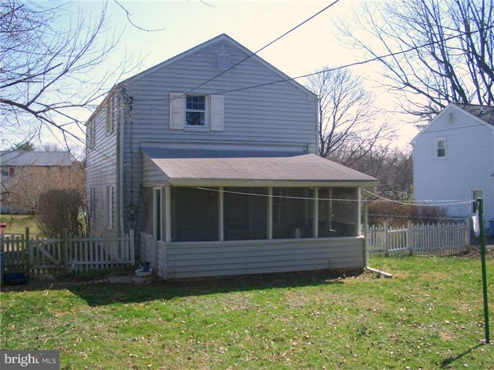 121 Garth Road Oreland, PA 19075 - Photo 17 of 21 Exterior Back
