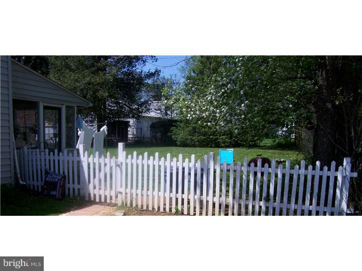 121 Garth Road Oreland, PA 19075 - Photo 20 of 21 Back Yard