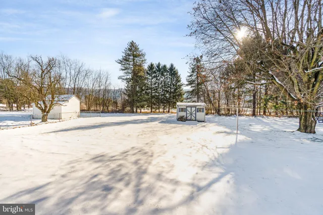 $199,900 | 1011 East Main Street, Hegins, PA 17938