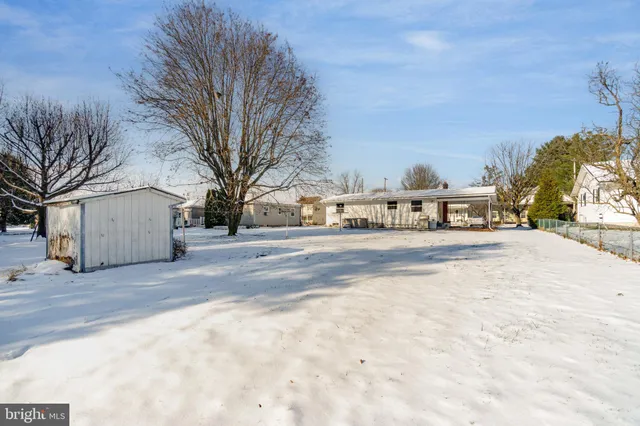 $199,900 | 1011 East Main Street, Hegins, PA 17938