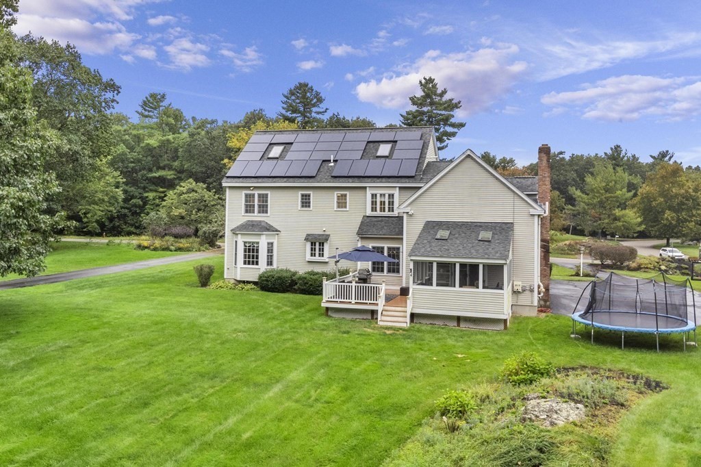 72 Pheasant Brook Road North Andover, MA 01845 - Photo 4 of 42 Gallery Image 4