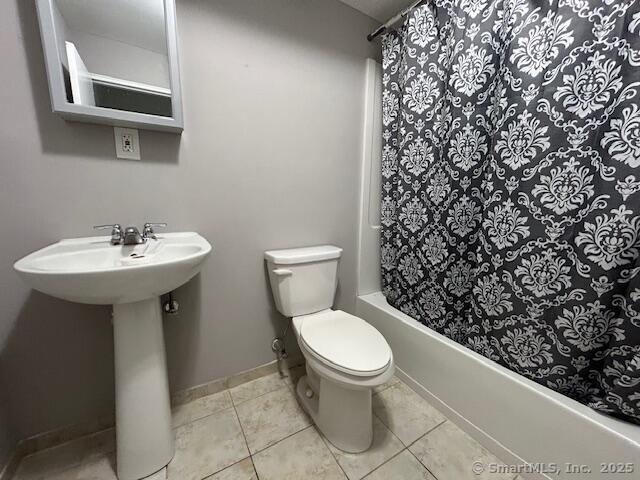 40-1 Prospect Street, Unit 2B Norwalk, CT 06850 - Photo 10 of 13 a bathroom with a sink toilet and a mirror