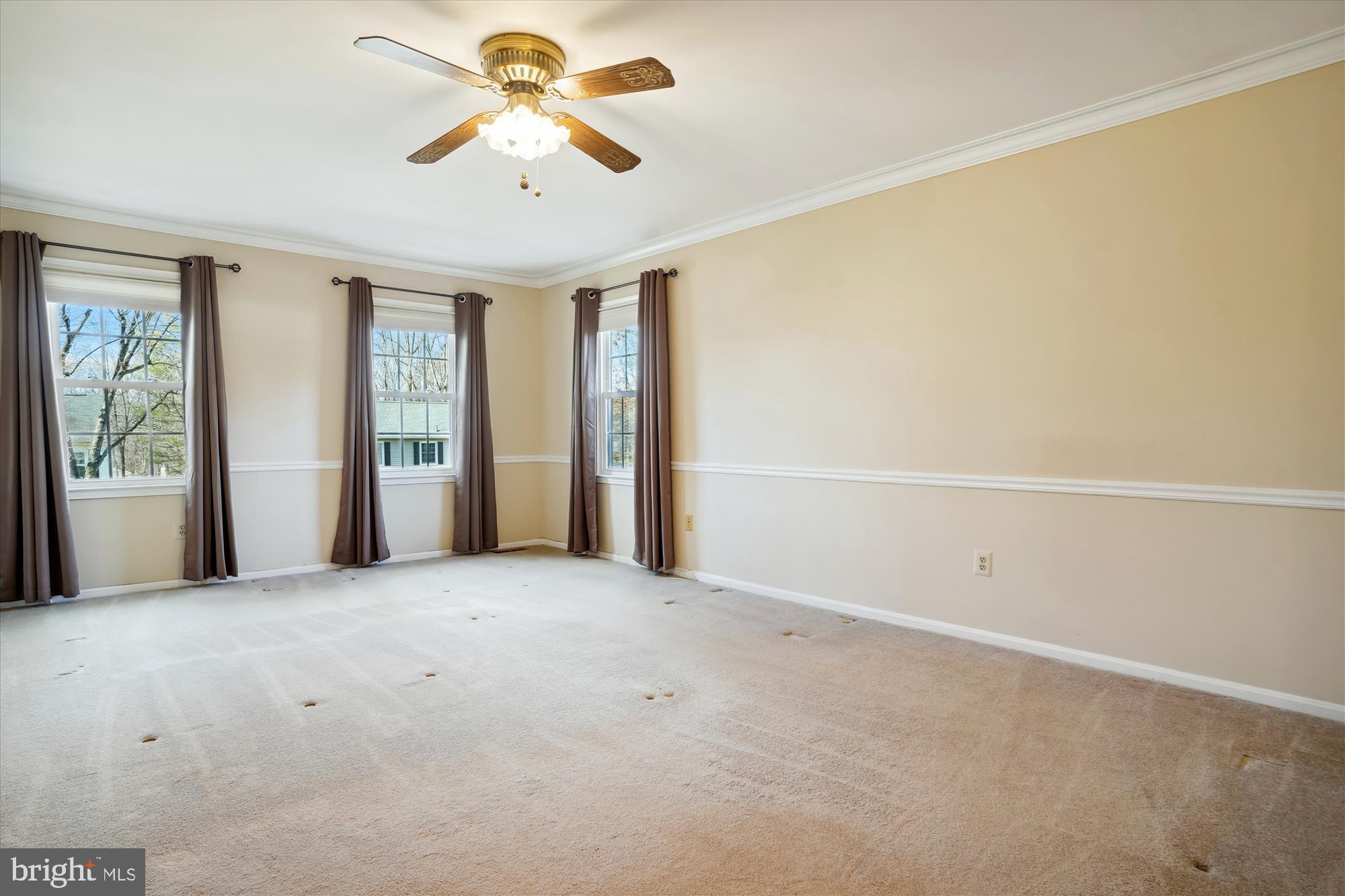 8015 Sunset Path Court Springfield, VA 22153 - Photo 20 of 40 Primary bedroom