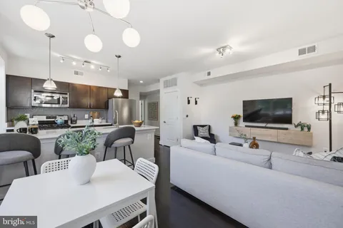 $525,000 | 4226 7th Street Northwest, Unit 204, Washington, DC 20011