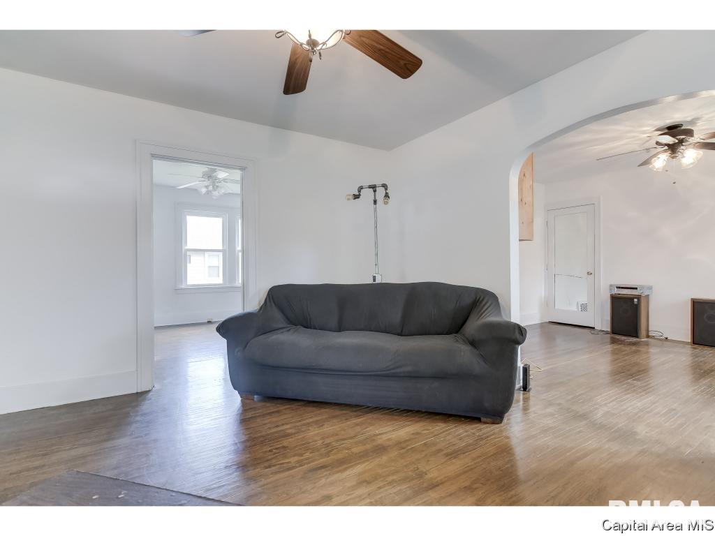 2428 South 10th Street Springfield, IL 62703 - Photo 3 of 32