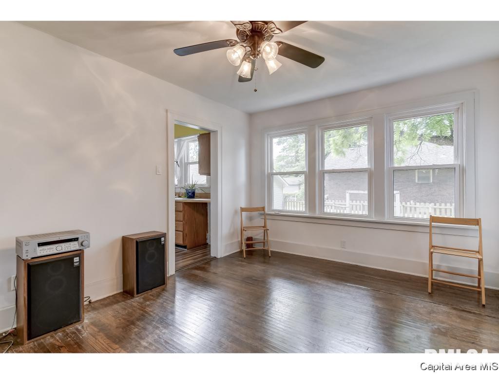2428 South 10th Street Springfield, IL 62703 - Photo 5 of 32