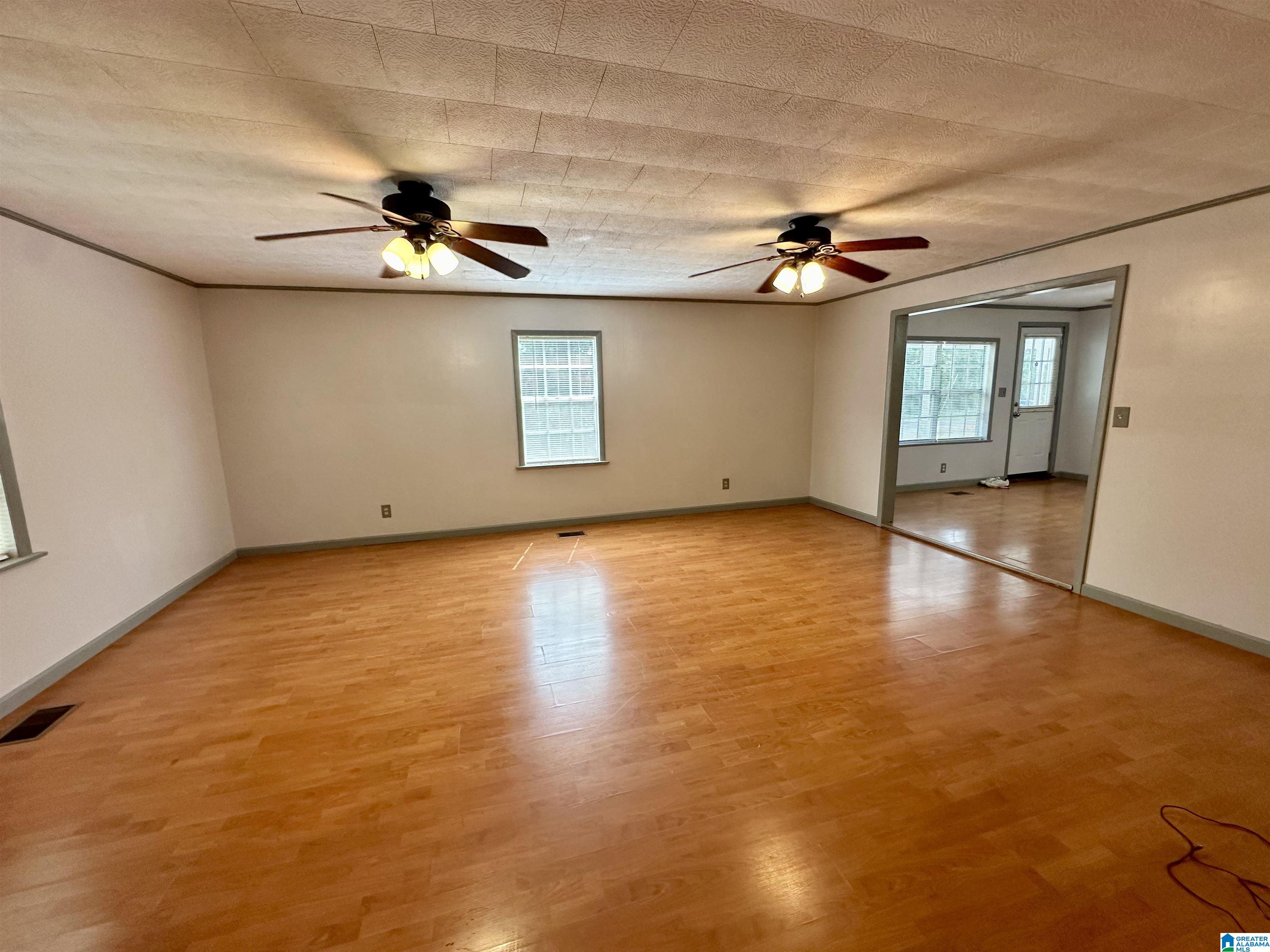 167 Cooperfield Circle Sylacauga, AL 35150 - Photo 5 of 32