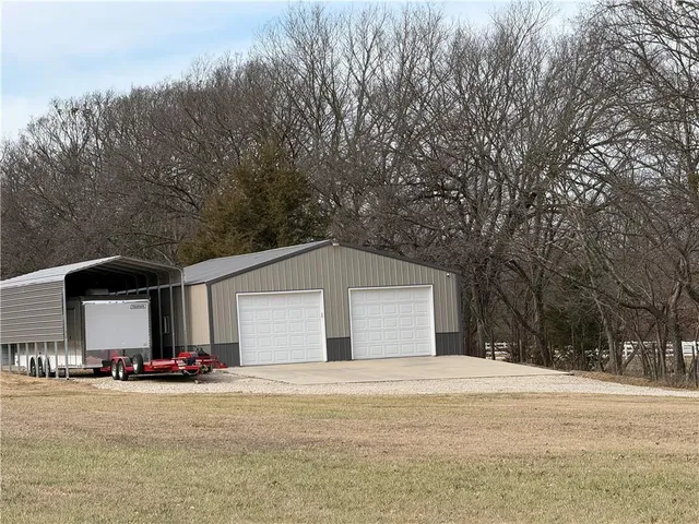 $399,000 | 1469 County Road 4500, Coffeyville, KS 67337