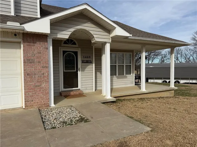 $399,000 | 1469 County Road 4500, Coffeyville, KS 67337