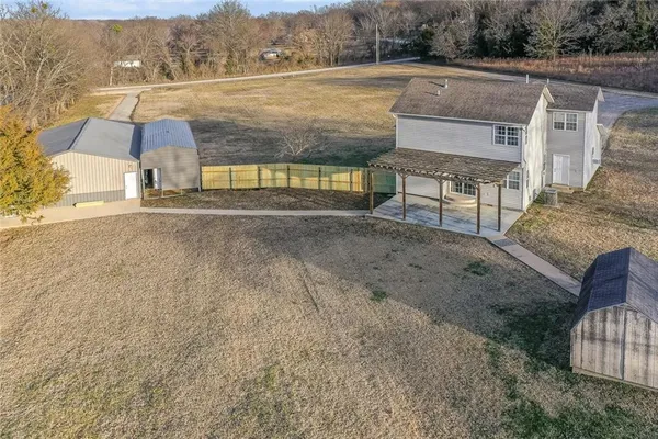 $375,000 | 1469 County Road 4500, Coffeyville, KS 67337