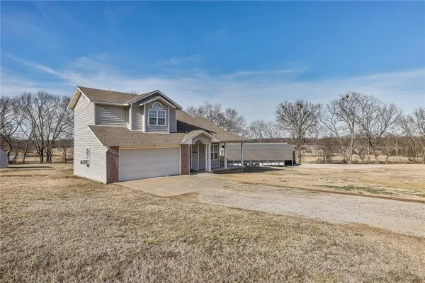 $375,000 | 1469 County Road 4500, Coffeyville, KS 67337