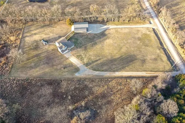 $375,000 | 1469 County Road 4500, Coffeyville, KS 67337