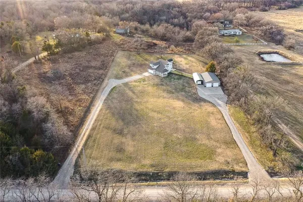 $375,000 | 1469 County Road 4500, Coffeyville, KS 67337