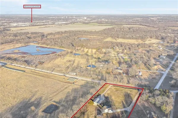 $375,000 | 1469 County Road 4500, Coffeyville, KS 67337