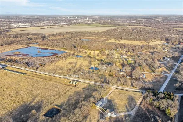 $375,000 | 1469 County Road 4500, Coffeyville, KS 67337