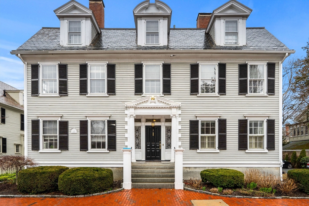 7 Hamilton Street, Unit 2 Salem, MA 01970 - Photo 2 of 18